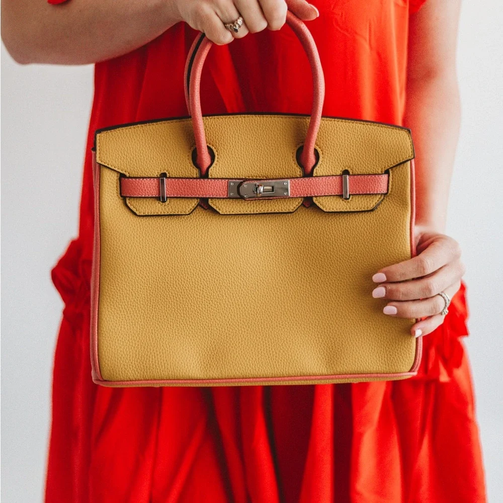 Elegant Tan and Pink Women's Handbag - Picture 3 of 3